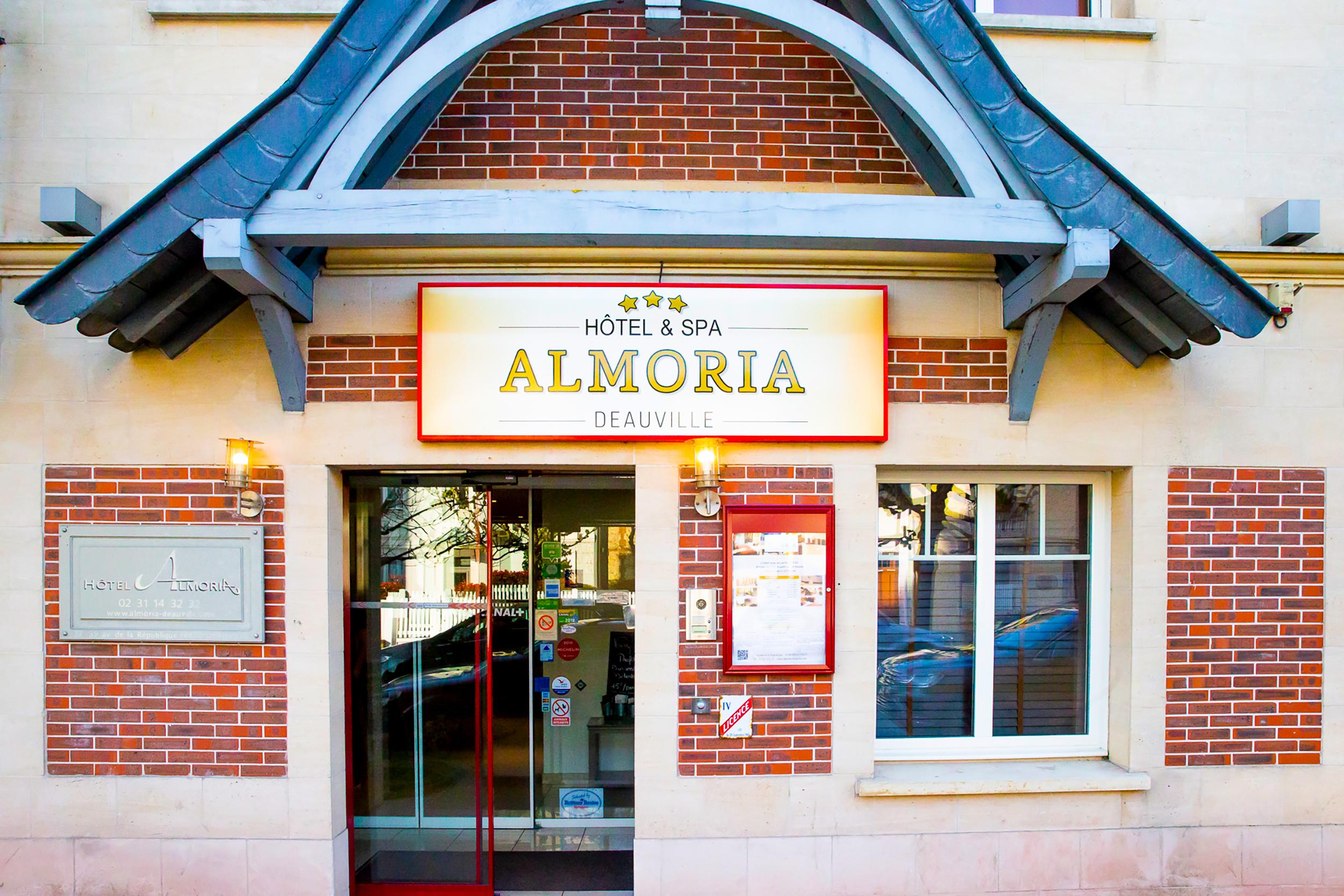 Almoria Hotel & Spa Deauville Exterior foto